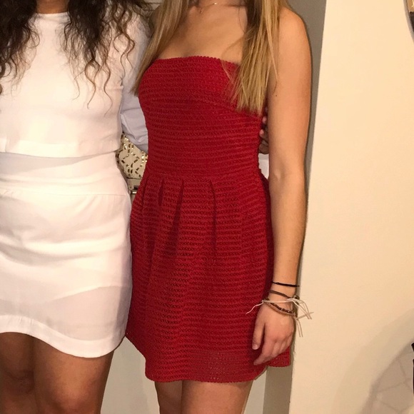Forever 21 Dresses & Skirts - 💃🏻 Forever 21 mini red strapless dress
